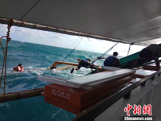 圖為救助現場(chǎng)。 中交公路規劃設計院有限公司 攝